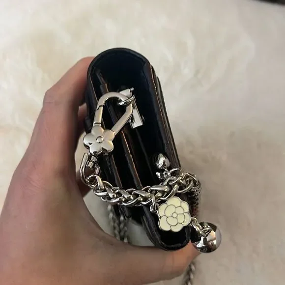 Authentic Gucci Wallet - Picture 4 of 9